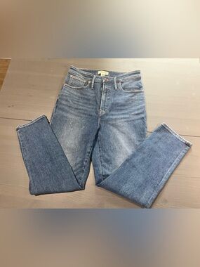 Madewell The Curvy Perfect Vintage Jeans in Medium Blue Wash